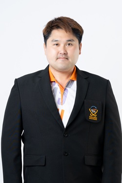 ตระกูลศิลป์ ตั้งรัตนประเสริฐ